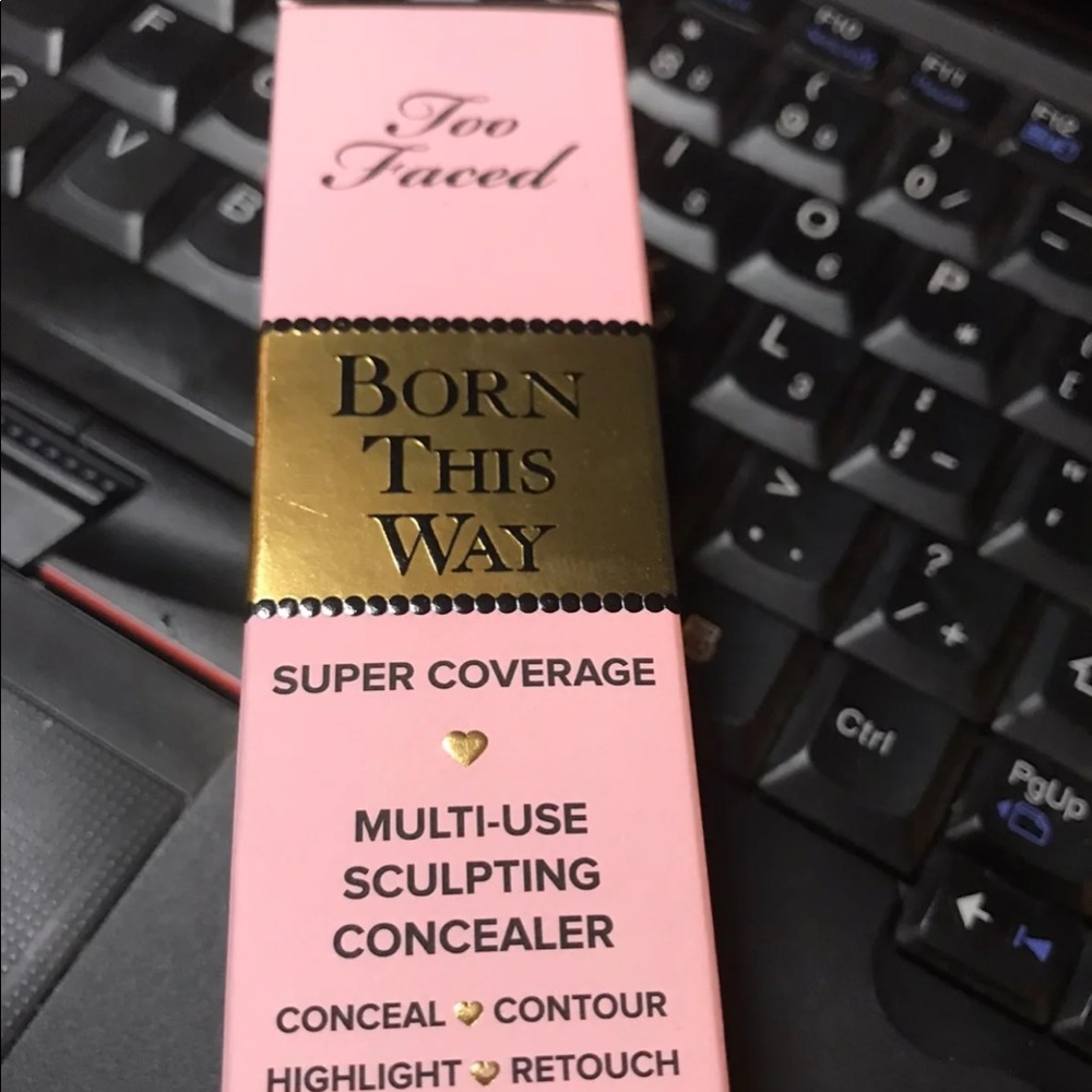 Too Faced Born This Way Super Concealer